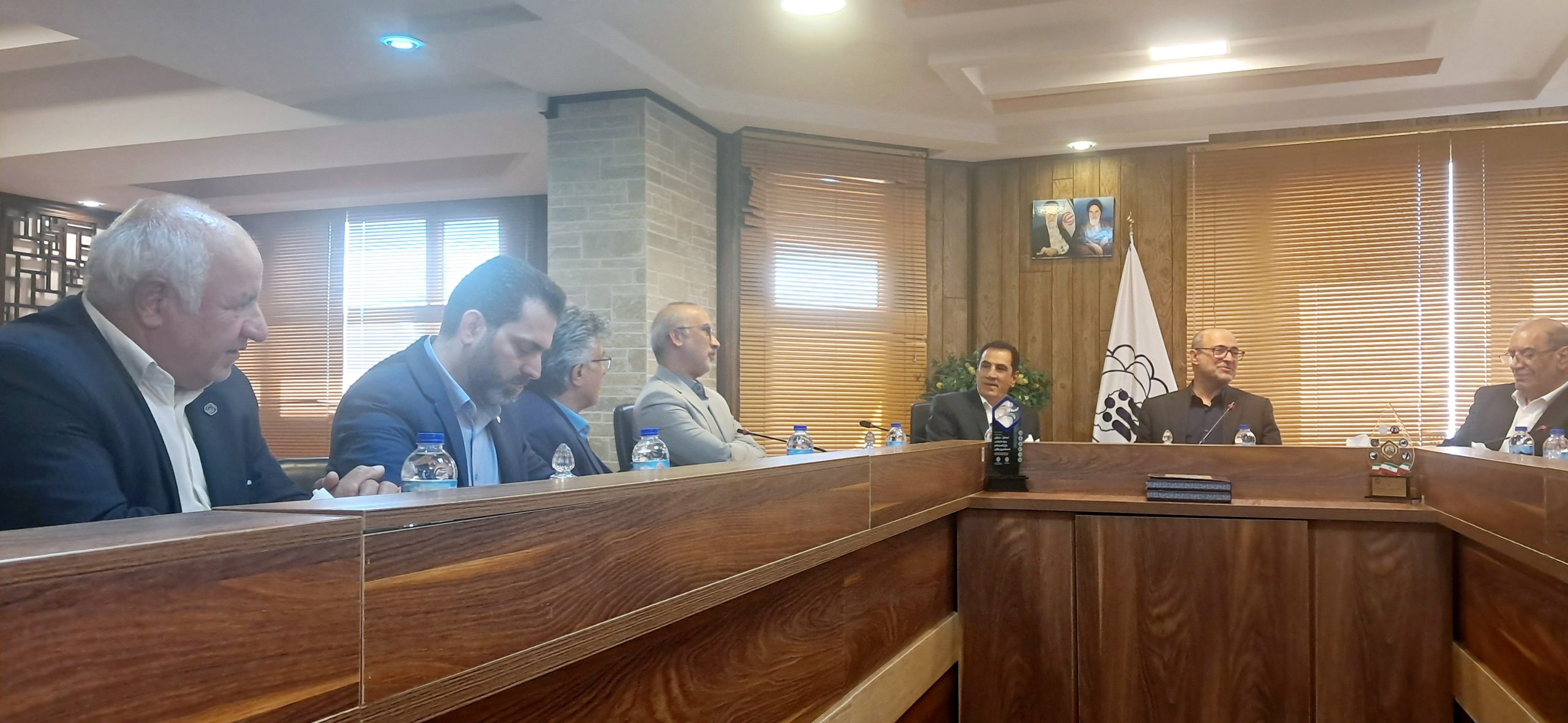 در دیدار مدیر عامل آتیه سازان حافظ با مسولان کانون عالی بازنشستگان چه گذشت؟