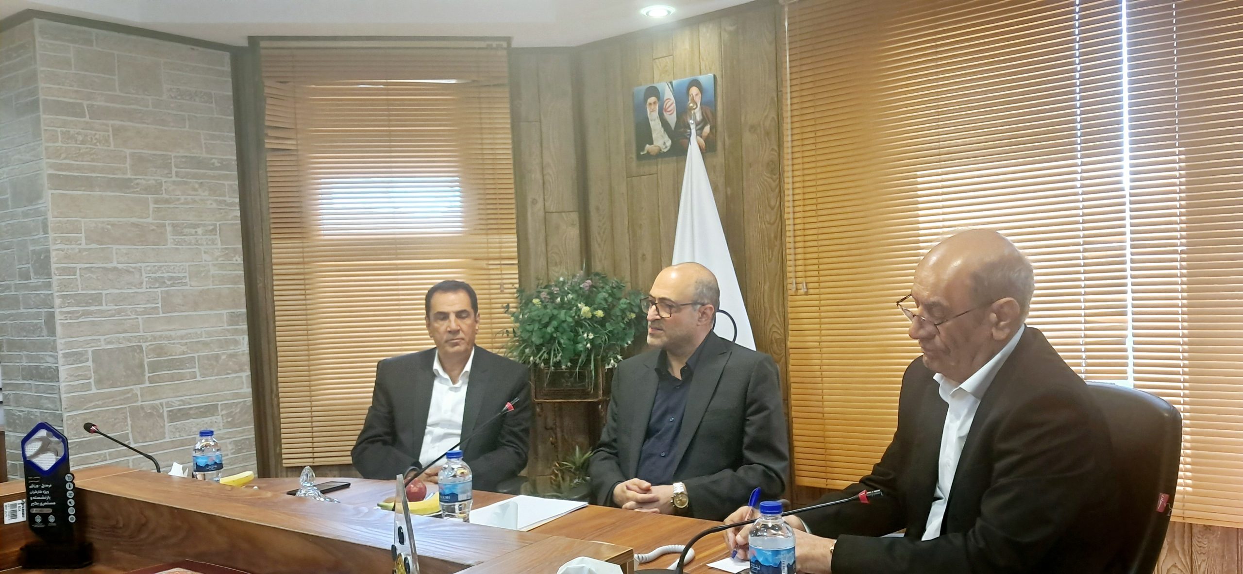 در دیدار مدیر عامل آتیه سازان حافظ با مسولان کانون عالی بازنشستگان چه گذشت؟