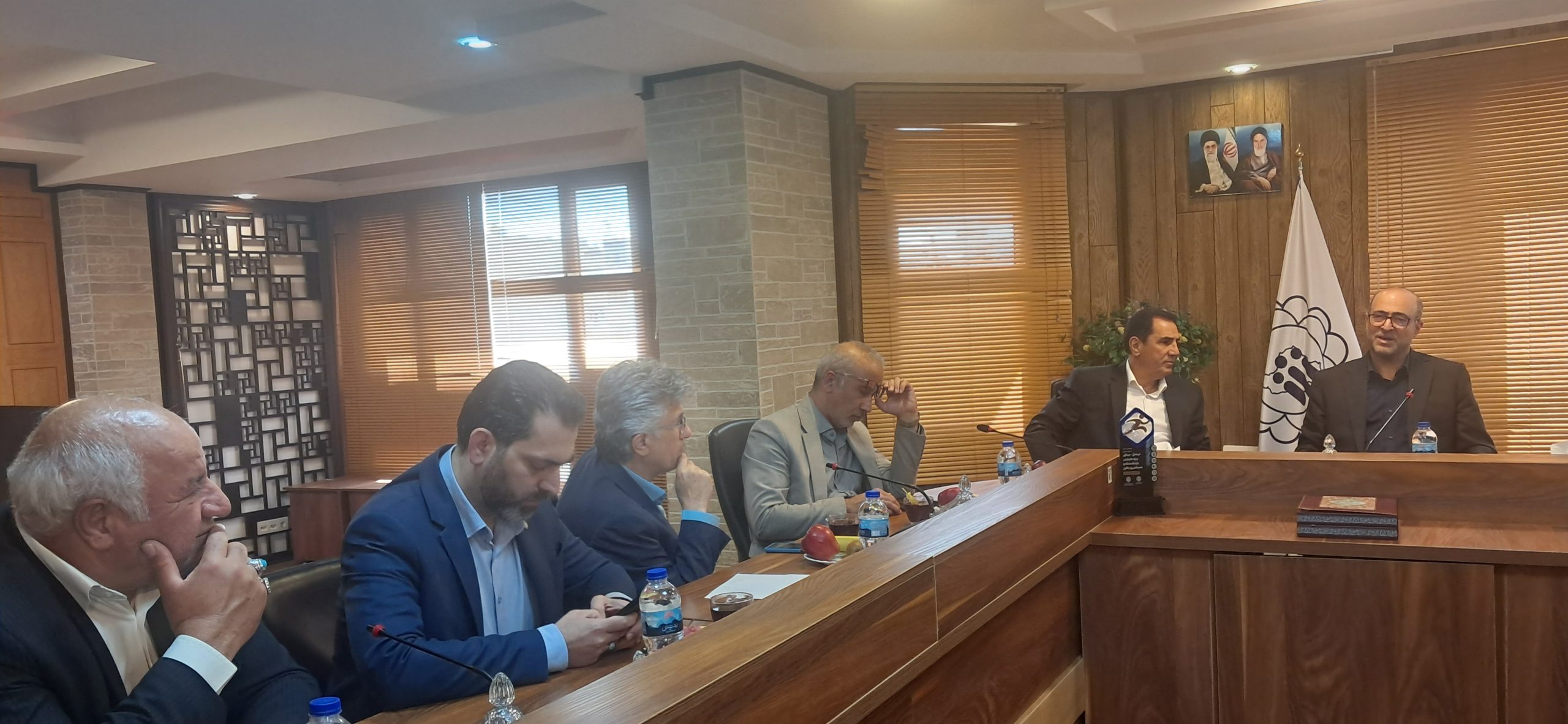 در دیدار مدیر عامل آتیه سازان حافظ با مسولان کانون عالی بازنشستگان چه گذشت؟