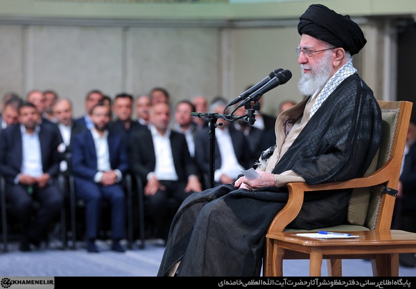 پشتیبانی تمام قد رهبر انقلاب از جامعه کارگری/ کارگر، سرمایه اصلی برای تحقق شعار سال است