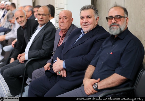 حضور اعضاي هيات مديره و بازرس كانون عالي كارگران بازنشسته تامين اجتماعي در ديدار كارگران ديدار با رهبر انقلاب