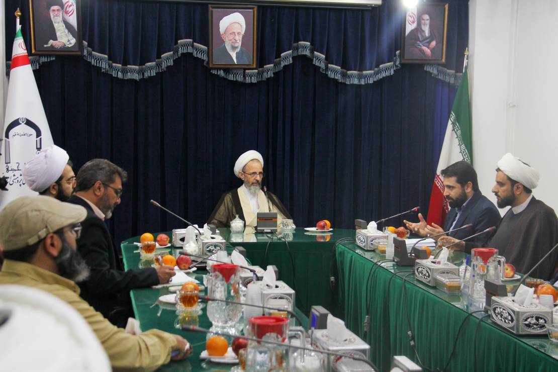 سفر آقامیری رئیس مرکز ملی فضای مجازی، داماد جواد لاریجانی، به قم و دیدار با رئیس موسسه مصباح یزدی