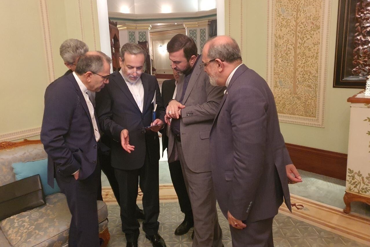 آکسیوس: مذاکرات ایران و آمریکا یکشنبه در عمان برگزار میشود