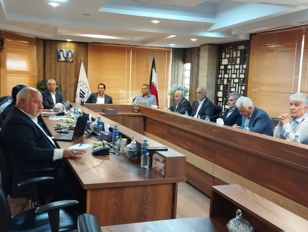 دیدار مدیر عامل بیمارستان میلاد با رئیس و اعضای هیات مدیره کانون عالی کارگران بازنشسته/ درخواست توجه بیشتر به بازنشستگان تامین اجتماعی در میلاد