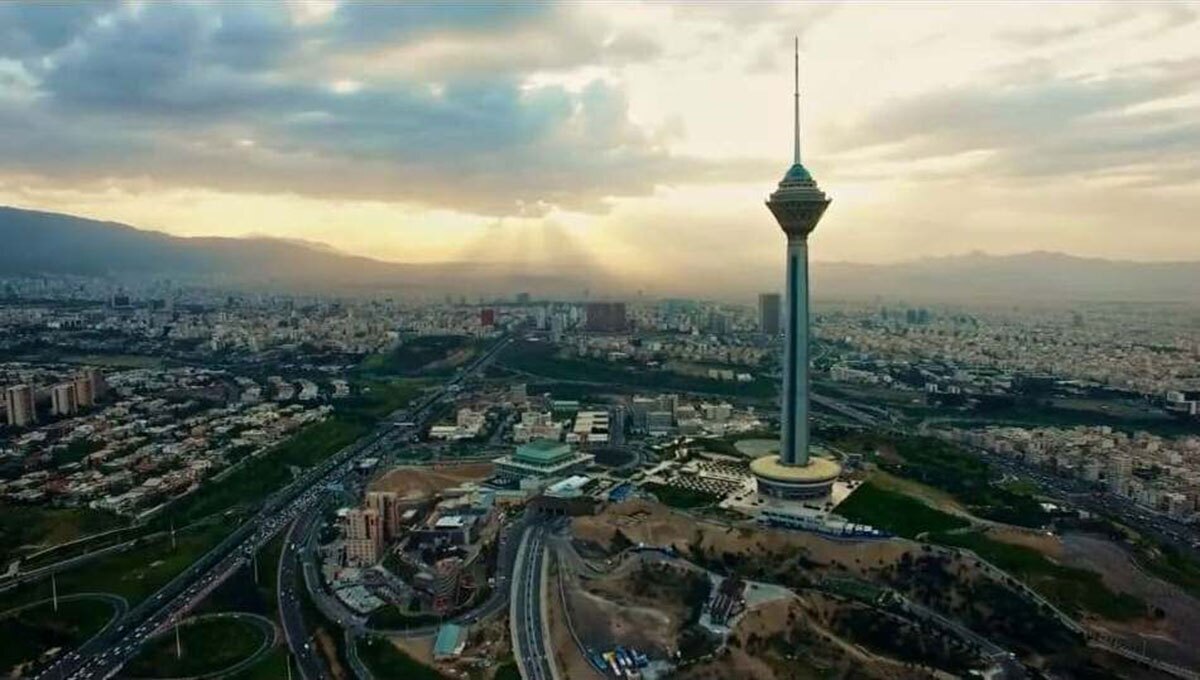 تهران گرمتر میشود؛ احتمال رگبار و گرد و خاک تا دوشنبه