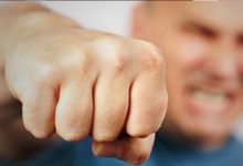 ضرب و شتم یک معلم توسط پدر دانش آموز