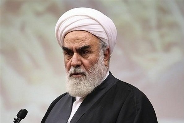 رئیس دفتر رهبر انقلاب: رأی قاطع مردم به ولایت فقیه نشان داد که این امر مورد پذیرش عمومی قرار گرفت/ التماس رئیس یک کشور بزرگ برای مذاکره بی‌سابقه است