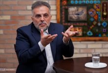 دفاع عجیب نماینده سابق مجلس از اظهارات قاسمیان و حمله تند به وزیر خارجه/ برخی مسئولان در تهران هم به تنظیمات کارخانه سیستم «پهلوی» برگشته اند