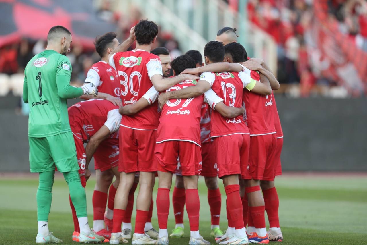 عکس | پوستر متفاوت پرسپولیس به یاد غم بندرعباس و روز کارگر
