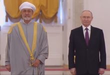 ادعای یک روزنامه اصولگرا: پوتین با پیشنهاد سلطان عمان درباره انتقال ذخایر هسته‌ای ایران به روسیه مخالفت کرد
