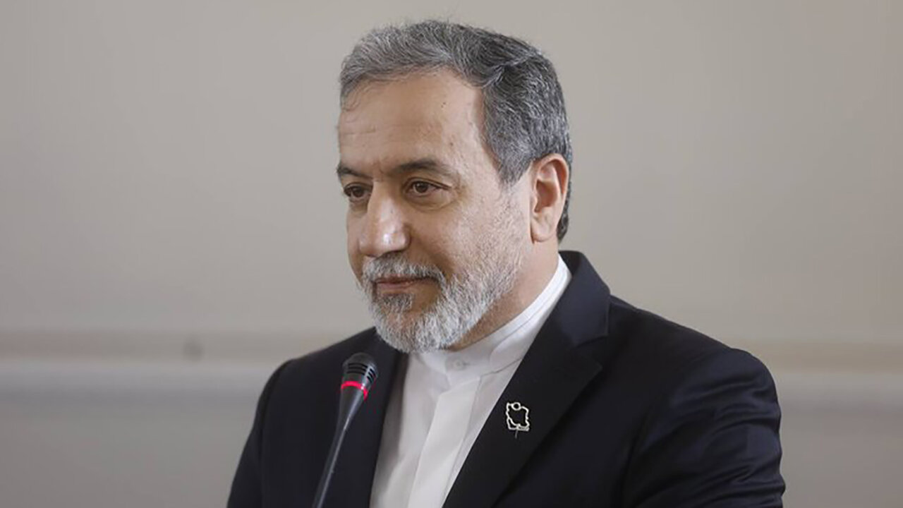 مراسم روز معلم در دانشکده روابط بین‌الملل با حضور «عراقچی »