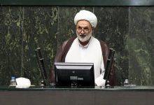 طعنه نماینده عضو جبهه پایداری به پزشکیان درباره ساده زیستی/ آمریکایی‌ها فقیر و بیچاره هستند