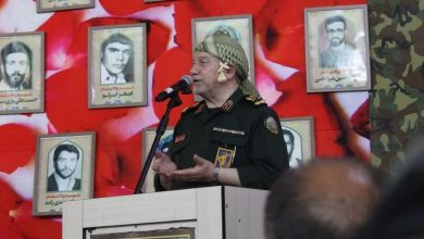 سرلشکر سید یحیی رحیم صفوی گفت: ترامپ با اتخاذ رویکردی تقابلی در سیاست خارجی، با بسیاری از کشورها وارد تنش شده و اظهارات و اقدامات نامتعارفی از خود بروز داده است. این روند، وضعیت داخلی آمریکا و نظم جهانی را برهم زده و می‌تواند به تضعیف و افول جایگاه آن کشور منجر گردد