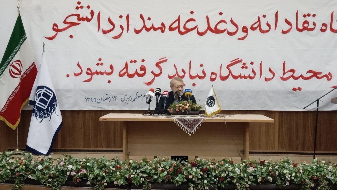 واکنش علی لاریجانی به مذاکرات ایران و آمریکا /اگر فشار بیاورند، جمهوری اسلامی فلج نیست و از خودش دفاع میکند/ معلوم شد دلیل رد صلاحیتم کذب بوده است