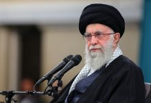 تحقق حوزه‌ی تمدن‌ساز با تربیت «مجاهد فرهنگیِ مهذّب» و «نوآور»؛ پیام رهبر انقلاب به همایش یکصدمین سال‌گشت بازتأسیس حوزه علمیه قم؛ الزامات حوزه «پیشرو و سرآمد»/ تشریح مهمترین وظیفه حوزه