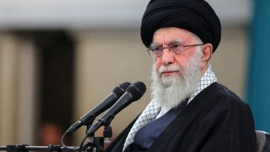 تحقق حوزه‌ی تمدن‌ساز با تربیت «مجاهد فرهنگیِ مهذّب» و «نوآور»؛ پیام رهبر انقلاب به همایش یکصدمین سال‌گشت بازتأسیس حوزه علمیه قم؛ الزامات حوزه «پیشرو و سرآمد»/ تشریح مهمترین وظیفه حوزه