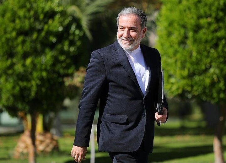 عراقچی: دیدگاه فریبکارانهای از سوی ترامپ مطرح شد/ منتظر اعلام عمان هستیم