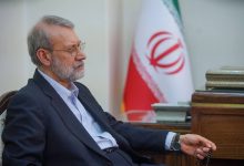 نخست وزیر سابق عراق به دیدن کدام مقام ایرانی رفت؟/ عکسی از عادل عبدالمهدی با لباسی جالب در تهران