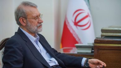 نخست وزیر سابق عراق به دیدن کدام مقام ایرانی رفت؟/ عکسی از عادل عبدالمهدی با لباسی جالب در تهران