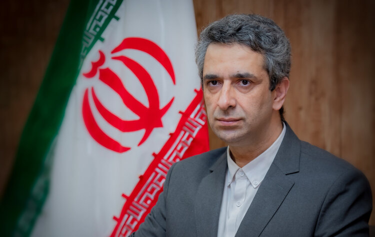 معاون رئیس جمهور به یک شایعه عجیب پایان داد/ بیمارانی که پزشکیان جراحی کرد، در سلامت کامل هستند