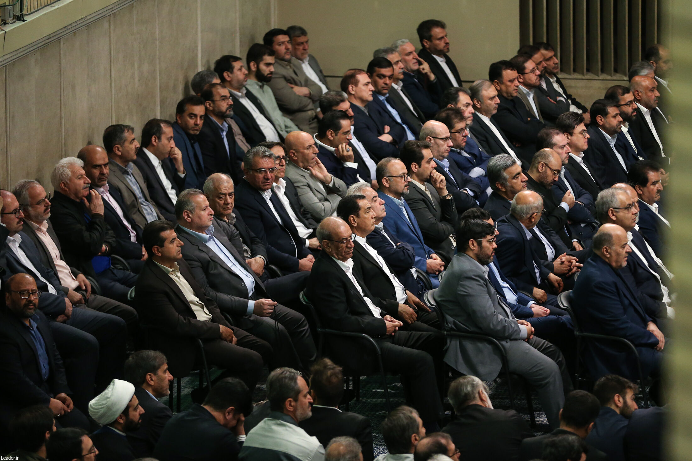 عکسی از حضور رییس و دبیر کانون عالی کارگران بازنشسته تامین اجتماعی در دیدار با رهبر معظم انقلاب