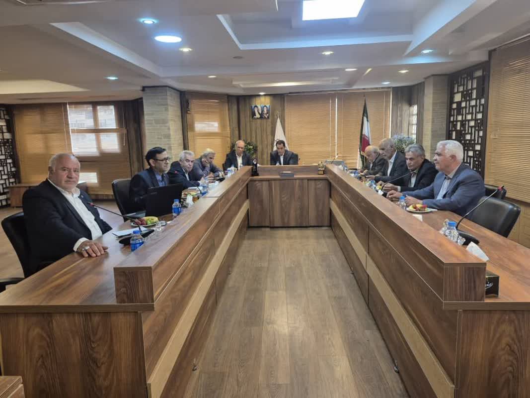 دیدار مدیر عامل بیمارستان میلاد با رئیس و اعضای هیات مدیره کانون عالی کارگران بازنشسته/ درخواست توجه بیشتر به بازنشستگان تامین اجتماعی در میلاد