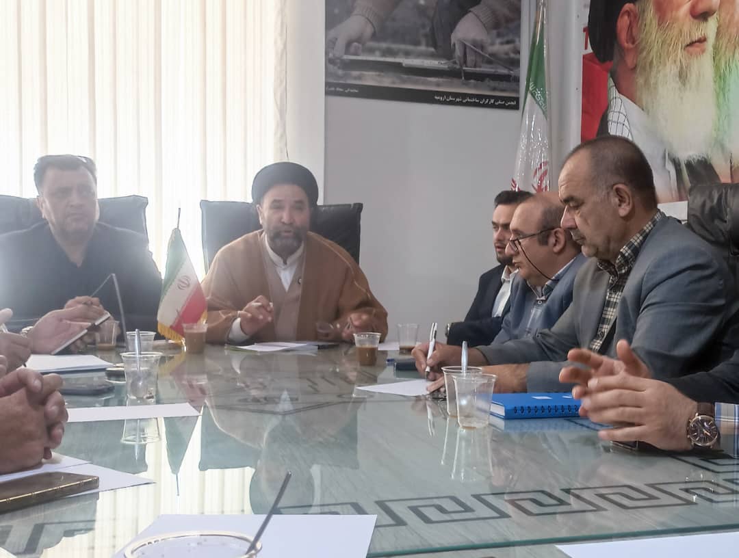 داداش محمدی: برخی مسوولین به کارگران و بازنشستگان بهاء نمی دهند