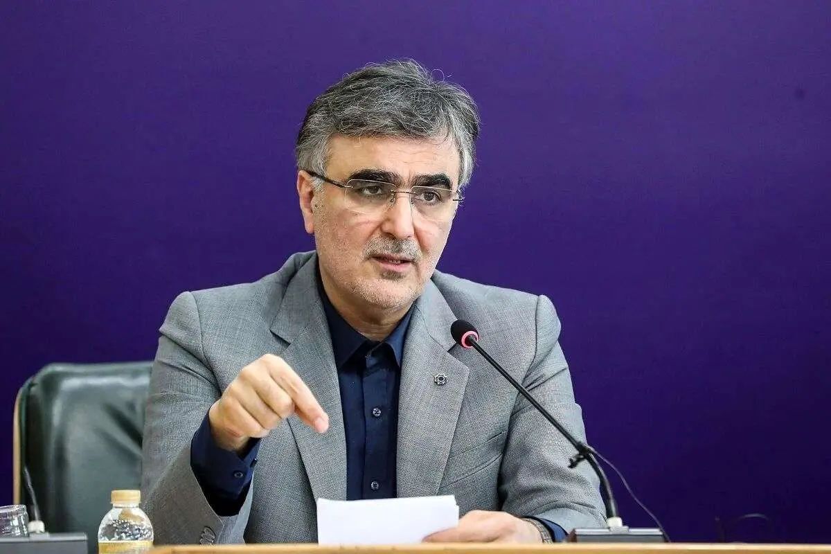 رئیس بانک مرکزی: به زودی اخبار خوبی از افزایش روابط پولی و بانکی ایران با عمان منتشر میشود