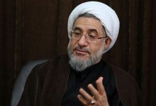 عضو خبرگان رهبری: وقت زیادی نداریم، حوزه‌های علمیه باید در فضای مجازی وارد شوند/ جنگ ما با دشمن‌ است نه با مردم