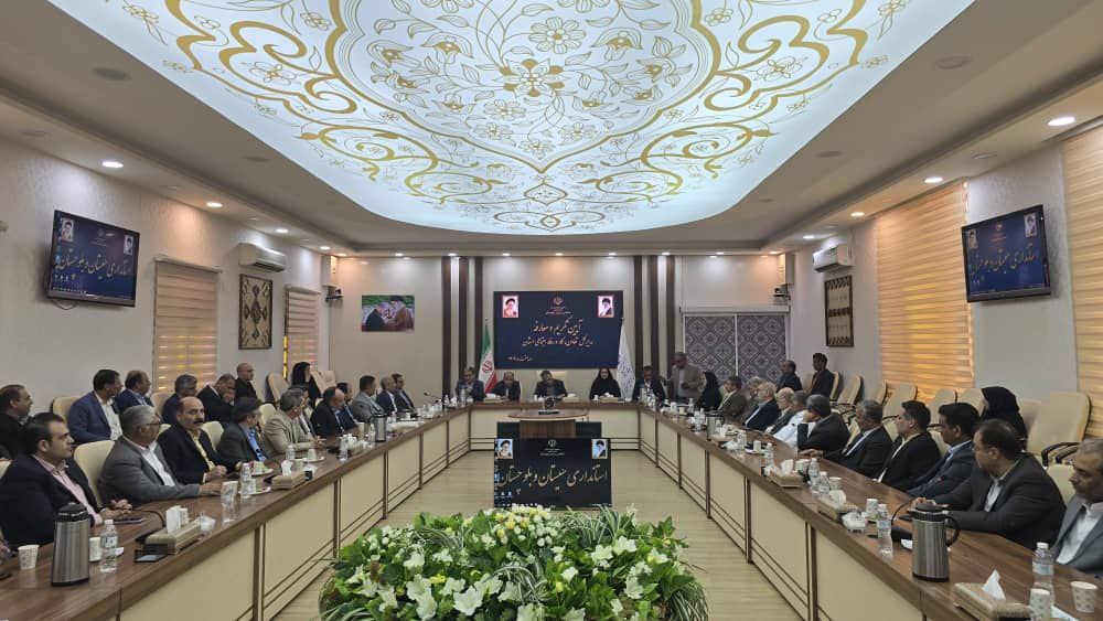 مراسم تکریم و معارفه مدیر کل تعاون، کار و رفاه سیستان و بلوچستان با حضور معاون وزیر کار(عکس)
