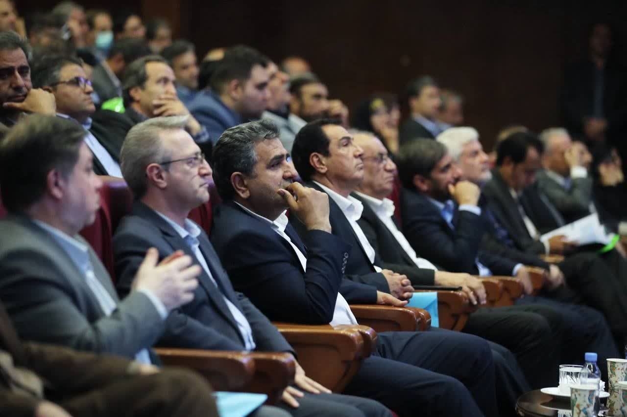 حضور رئیس و دبیر کانون عالی کارگران بازنشسته تامین اجتماعی در نهمین همایش ملی کار