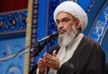 اظهارات تند امام جمعه بوشهر در مورد فستیوال کوچه؛ نصب طوماری با مضمون برخورد با عوامل فستیوال