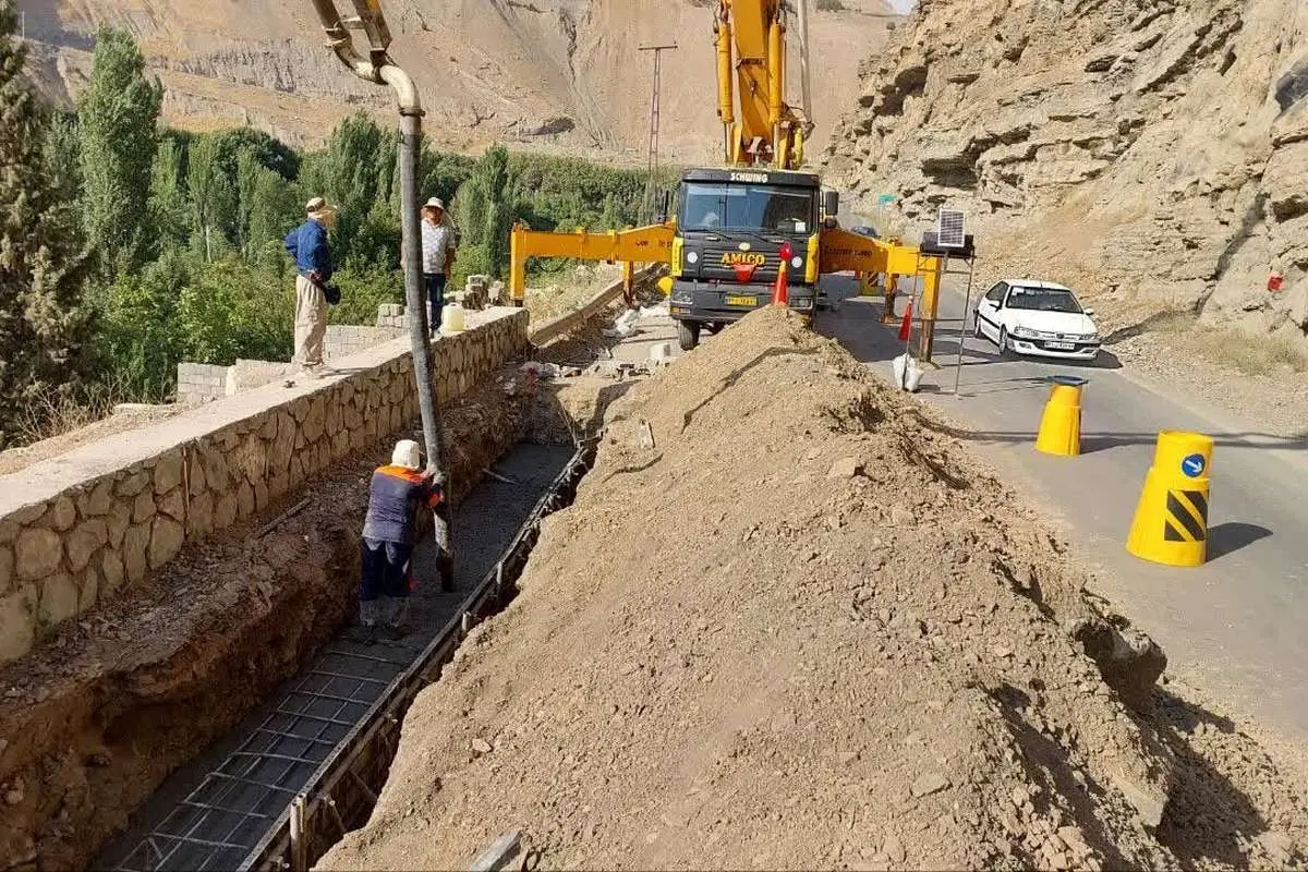 مسافران بخوانند؛ انسداد دو جاده کلیدی کشور