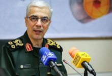 سرلشکر باقری، رئیس ستاد کل نیرو‌های مسلح: انسداد ۱۱۰ کیلومتر از مرز‌های جنوب شرق انجام شد/ انواع تجهیزات جنگی و دفاعی نوین را به فرماندهی انتظامی سیستان‌وبلوچستان الحاق خواهیم کرد