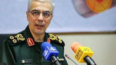 سرلشکر باقری، رئیس ستاد کل نیرو‌های مسلح: انسداد ۱۱۰ کیلومتر از مرز‌های جنوب شرق انجام شد/ انواع تجهیزات جنگی و دفاعی نوین را به فرماندهی انتظامی سیستان‌وبلوچستان الحاق خواهیم کرد