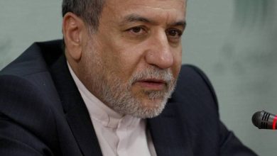 عراقچی: اگر آمریکا بخواهد ایران را از حق داشتن انرژی صلح‌آمیز هسته‌ای محروم کند، توافق نمی‌کنیم