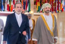 خبرگزاری دولت: پیش بینی می‌شود عراقچی در دیدار با وزیر خارجه عمان اعتراض و انتقاد تهران از سیاست فعلی آمریکا در میانه مذاکرات را به طرف عمانی منتقل کند