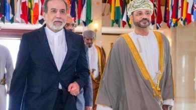 خبرگزاری دولت: پیش بینی می‌شود عراقچی در دیدار با وزیر خارجه عمان اعتراض و انتقاد تهران از سیاست فعلی آمریکا در میانه مذاکرات را به طرف عمانی منتقل کند