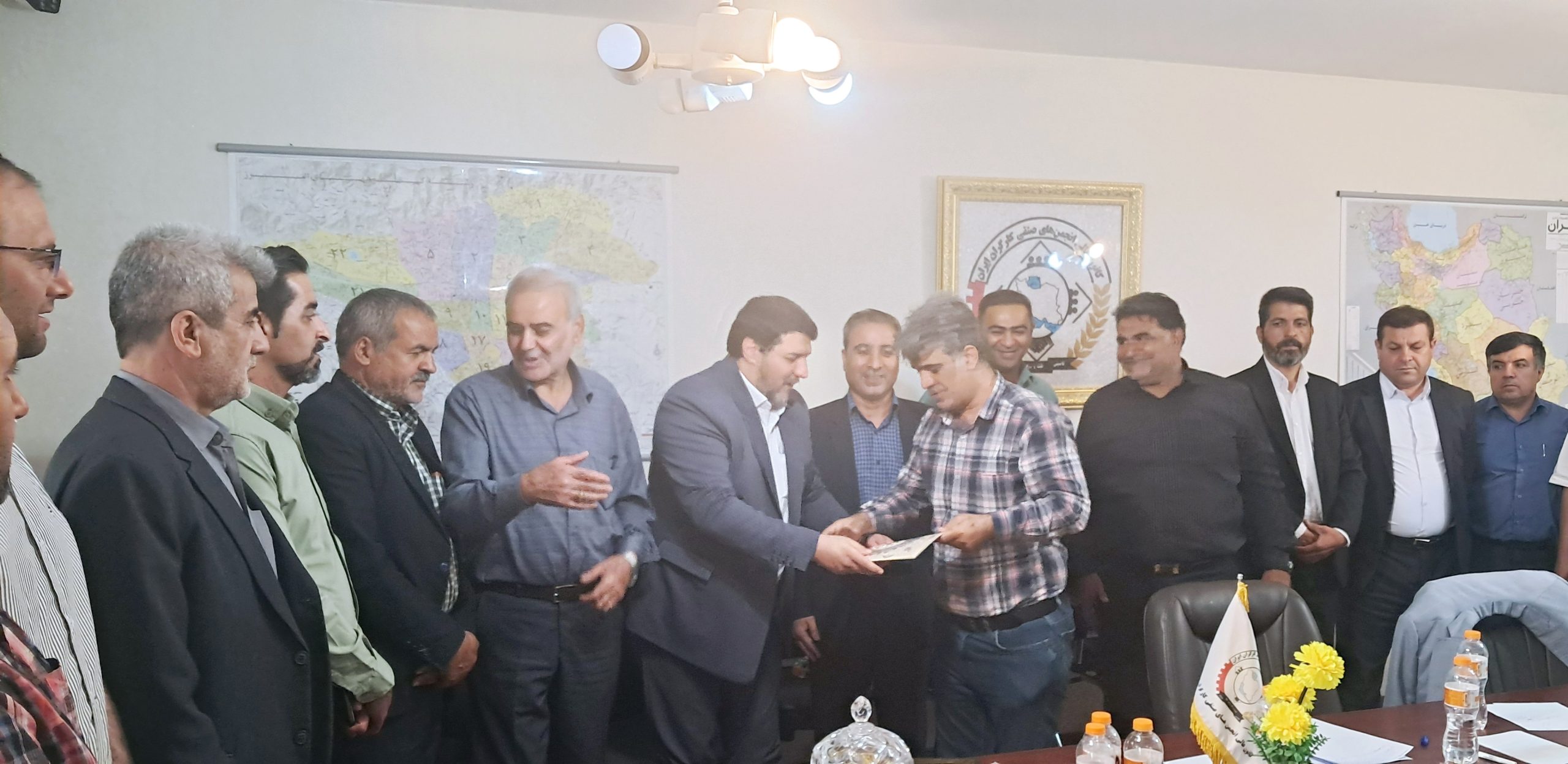 تقدیر هیات فرهنگی ومذهبی شهدای کارگر دزفول از ۴ فعال ‌کارگری