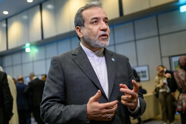 عراقچی: ایران چگونه به میز مذاکرهای برگردد که اسرائیل و آمریکا نابودش کردهاند؟