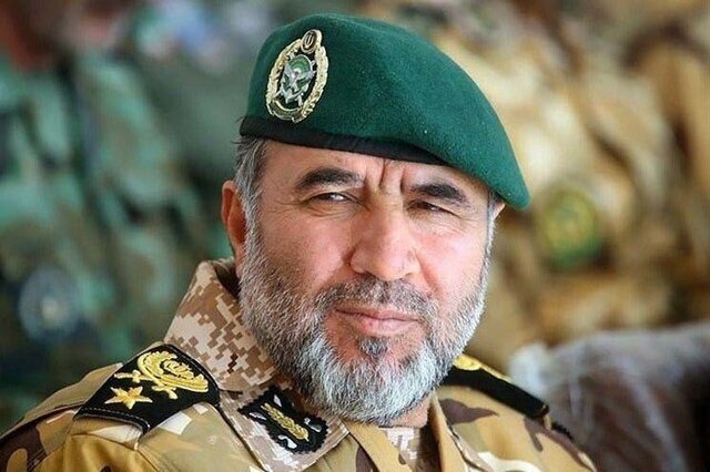 فرمانده ارشد ارتش: نگاه ما به صلح صرفاً نبودن جنگ نیست/ صلح نباید به معنای تسلیم یا عدم اقدام در برابر تهدیدات باشد