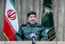 سردار شریف: انقلاب اسلامی، ایران را از حلقوم استکبار بیرون کشید/ وزیر دفاع: شما یک فرزند در خانه دارید؛ باید واقعیت‌ها را به او بگویید