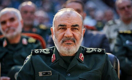 سردار سلامی: در تاریخ کشورهایی می‌بینیم که از صفحه روزگار محو شده‌اند/ آستانه تحمل ملت ما درباره تحریم‌ها بالاست/ ترس ملت ایران از جنگ ریخت