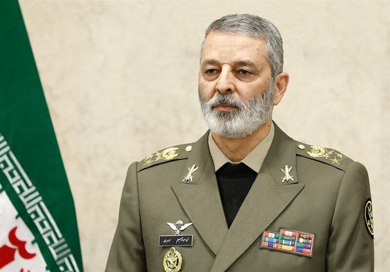 در گفتوگوی تلفنی سرلشکر موسوی و وزیر دفاع عربستان مطرح شد: سرلشکر موسوی: آمادگی داریم پاسخ محکمی به دشمن، در صورت تکرار تجاوز بدهیم / خالد بن سلمان عربستان برای پایان جنگ تجاوز تلاش زیادی کرده است