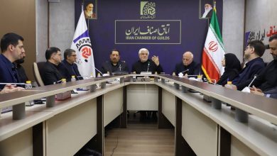 عارف: برنامه اقتصادی دوران جنگ را از ماه‌های ابتدایی دولت تهیه کرده بودیم / آمریکا به دنبال جدایی مردم ایران از حکومت است