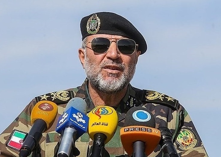 فرمانده نیروی زمینی ارتش: ۵ پایگاه موشکی در ساختار خود پیشبینی کرده ایم / چشمانمان به تهدید و دستانمان روی ماشه است / نیروهای مسلح آماده هستند تا هر تهدید بالقوهای را در کسری از زمان در نطفه خاموش کنند