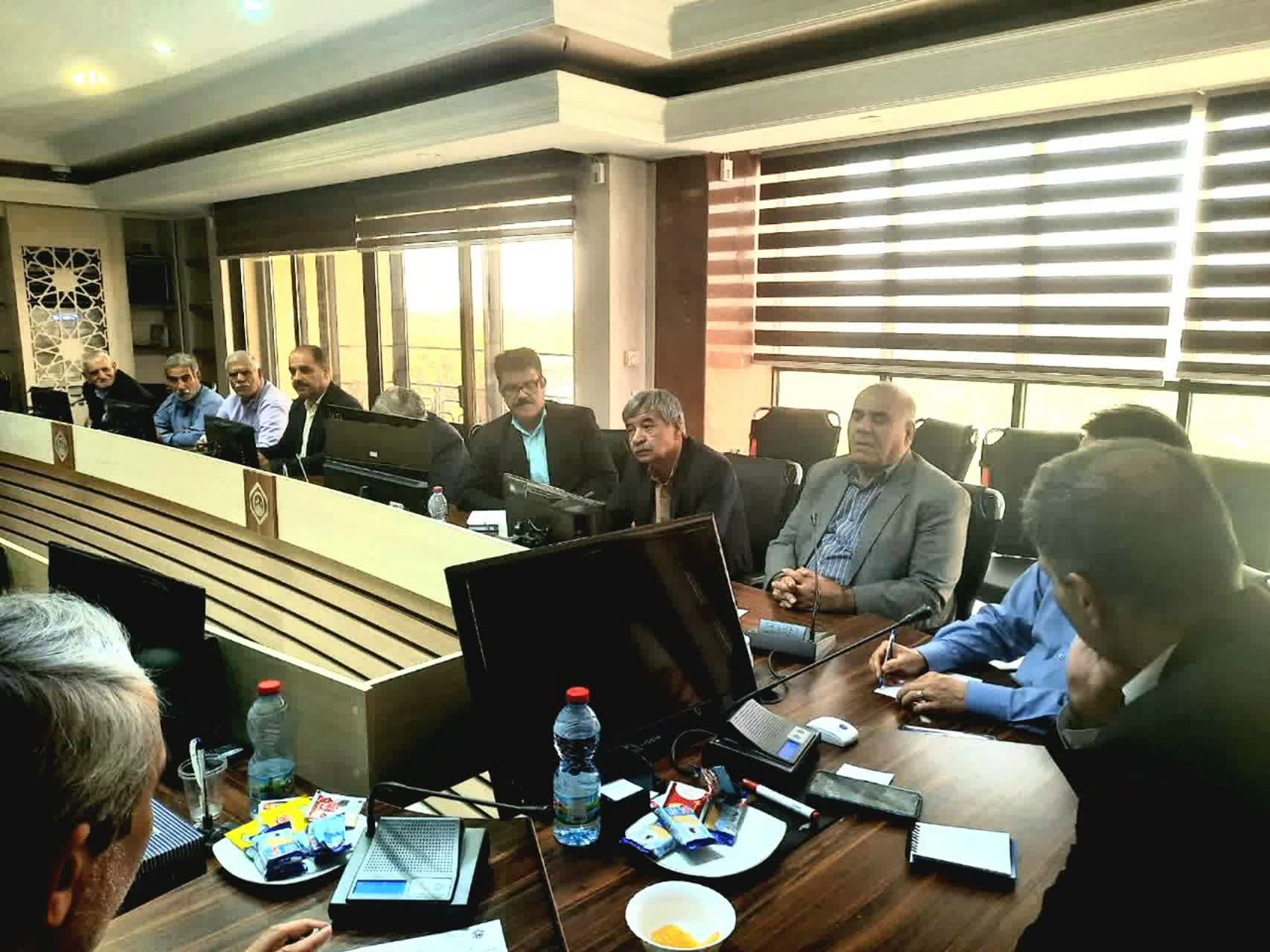 انتقاد از طولانی بودن رسیدگی پرونده های درمانی در اسناد پزشکی تامین اجتماعی/ بيمارستان های تامین اجتماعی اصفهان فرسوده هستند