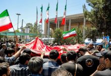 سومین مرحله خاکسپاری شهدای حملات وحشیانه رژیم صهیونی در بهشت زهرا (س)