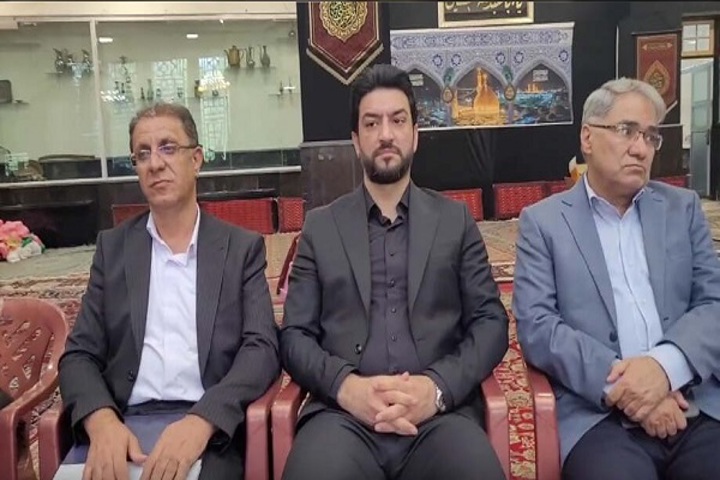 حضور قائم مقام مدير عامل تامين اجتماعي در مراسم بزرگداشت شهید حدیث فخاری(عكس)