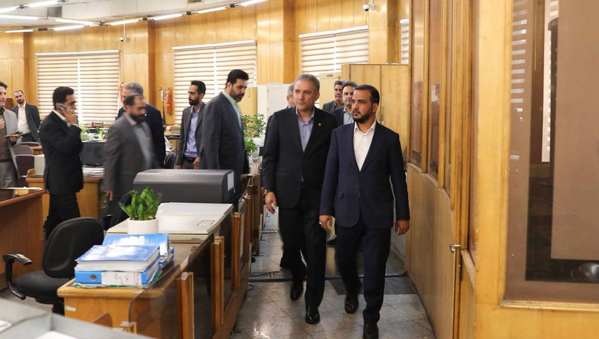 تقدیر نماینده مردم اهواز از عملکرد بانک ملی ایران در ایام نبرد نظامی ایران و اسرائیل